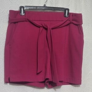 Jules & Leopold Fucshia Belted Shorts with Pockets Size M